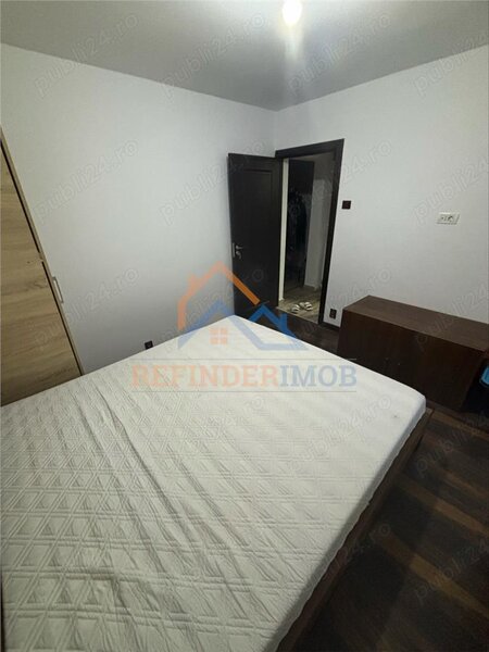 Crangasi Vanzare Apartament cu 3 camere, zona Crangasi